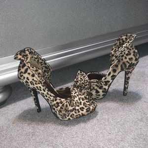 Leopard print ruffle heels